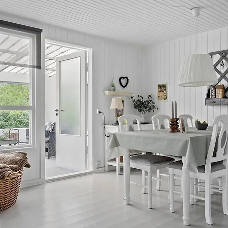 Cozy In With Wifi Holiday home